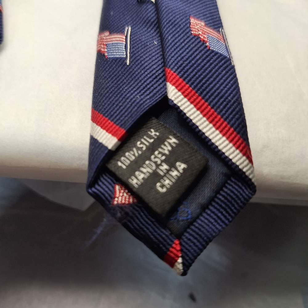 JOS Banks American Flag Navy with Red White and Blue American Flag Handsewn 100% - Picture 5 of 5